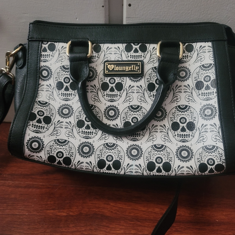 Loungefly sugar skull bag